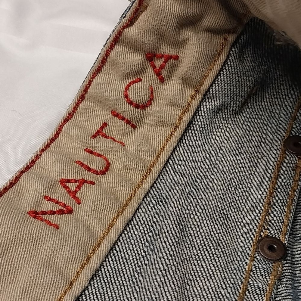 Nautica Relaxed Fit Medium Wash Straight Leg Jeans Mens Size 32x30 - Picture 3 of 8